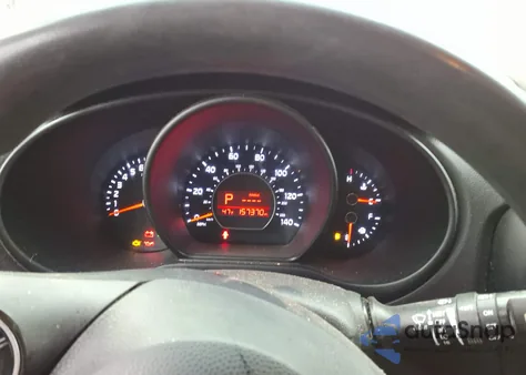 2015 Kia Soul z USA, uszkodzony, nr VIN KNDJN2A21F7803840